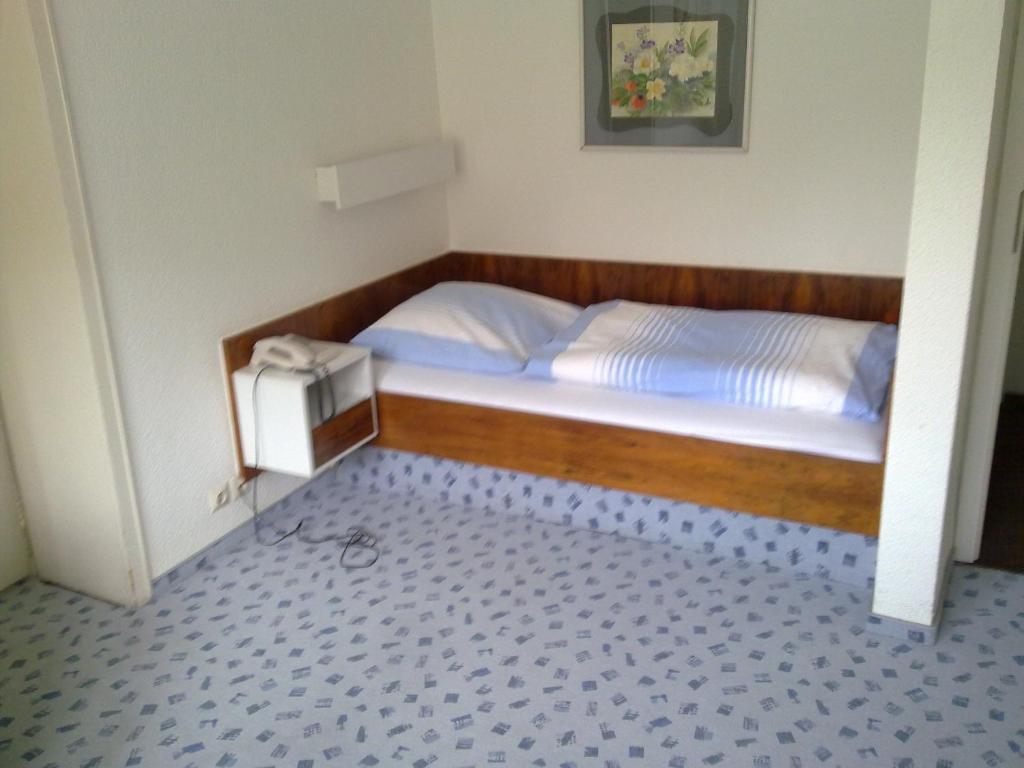 Hotel Diana Garni Bad Bertrich Room photo
